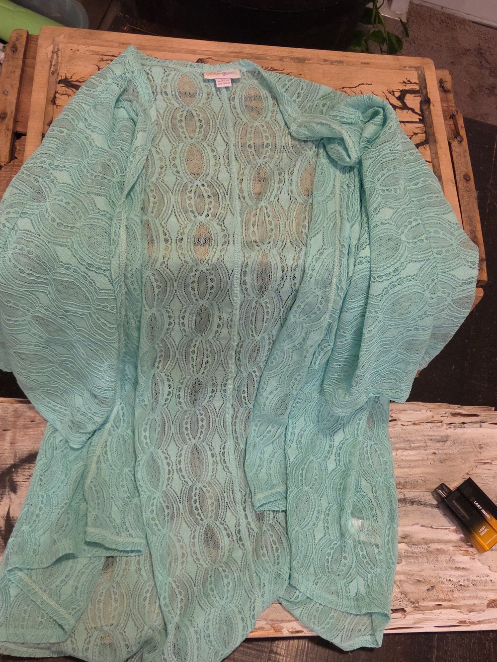 Lularoe Light Mint Lace Open Wrap